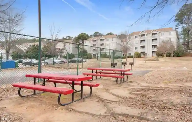 4 BR in Raleigh