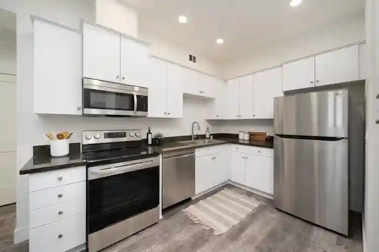 1-bedroom apartment lease takeover