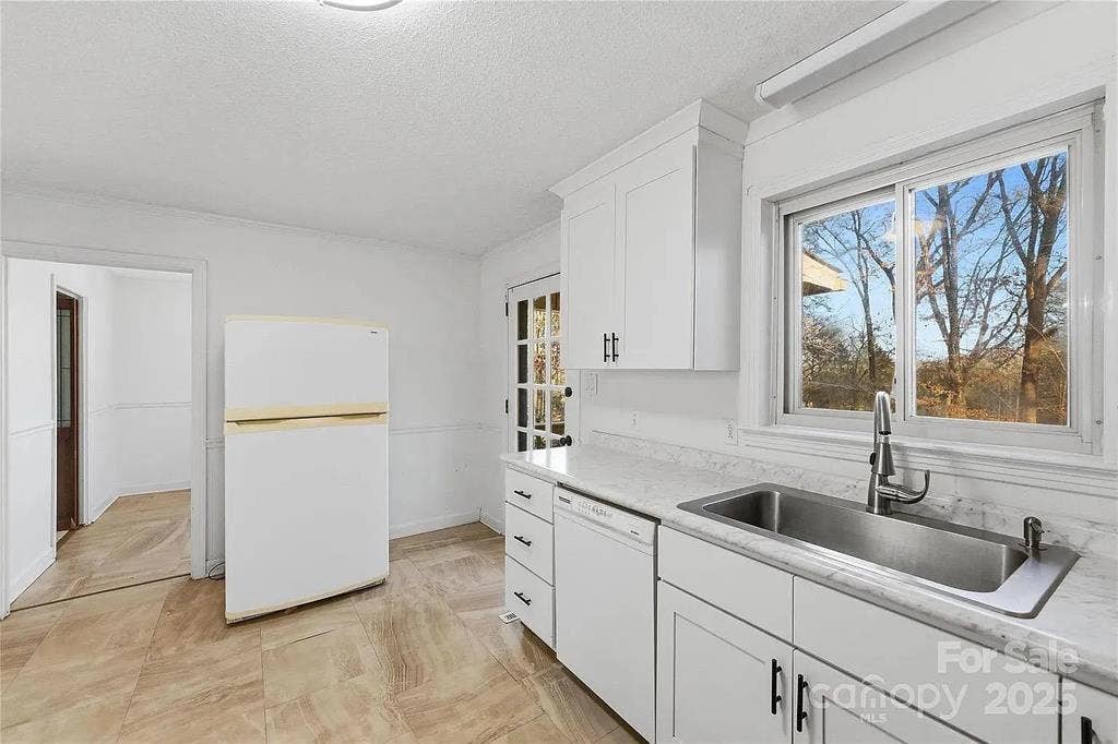 5 BR in Concord
