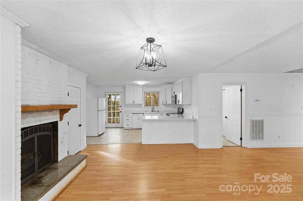 5 BR in Concord