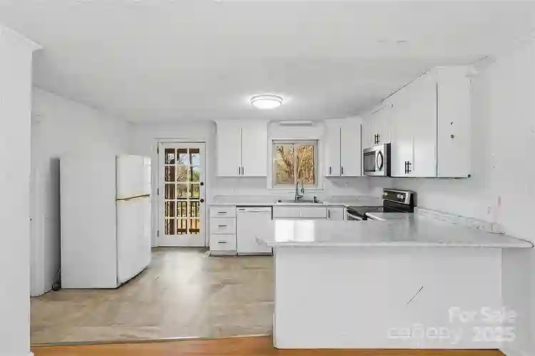 5 BR in Concord
