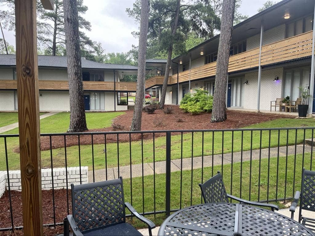 Two-bedroom apartment in Auburn, AL