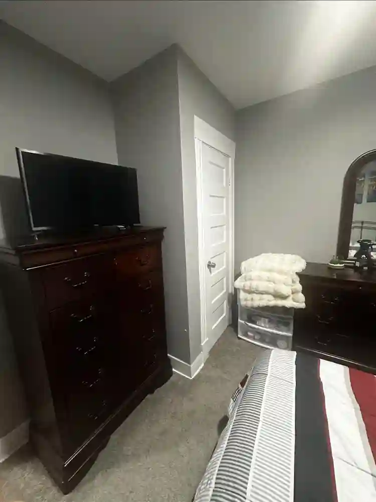 Furnished room for rent -August 1st