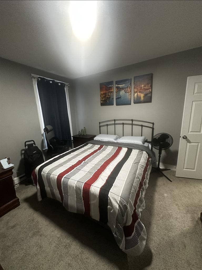 Furnished room for rent -August 1st