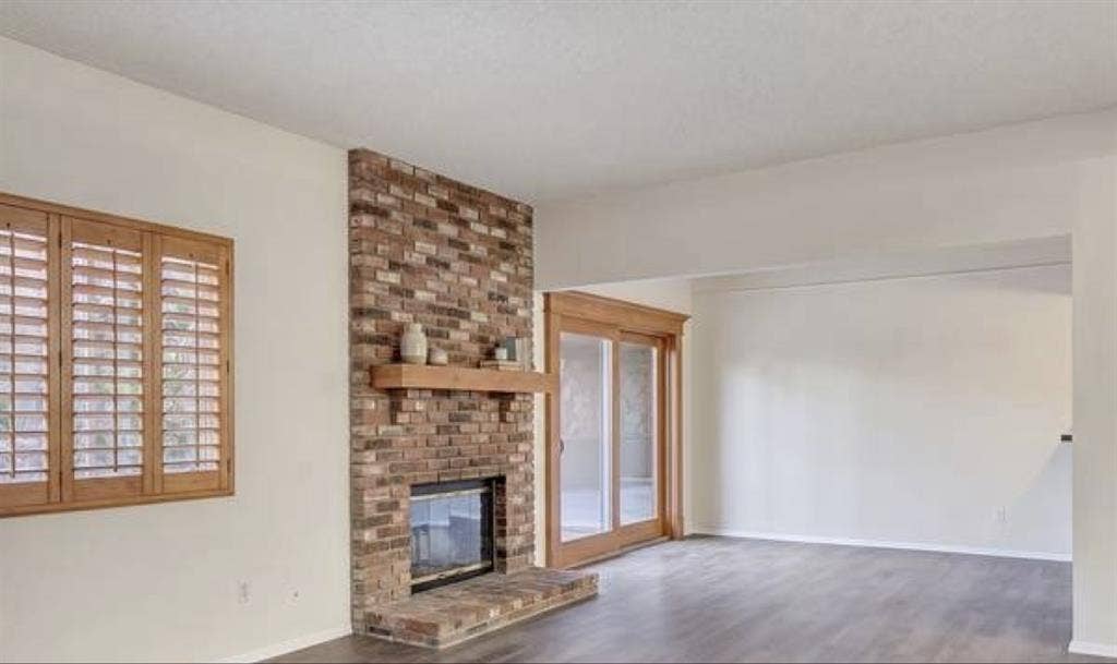 Room for rent in Northridge house
