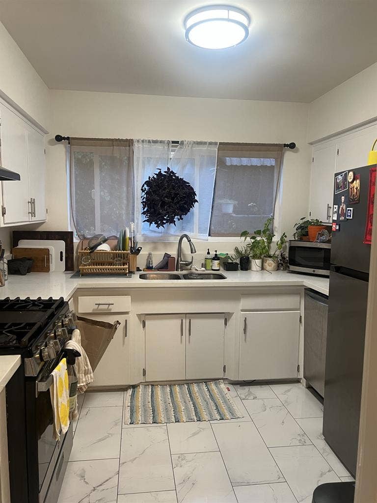 Private room in 2BR/2BA m0nth2m0nth