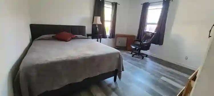 Substance-free Clean and quiet