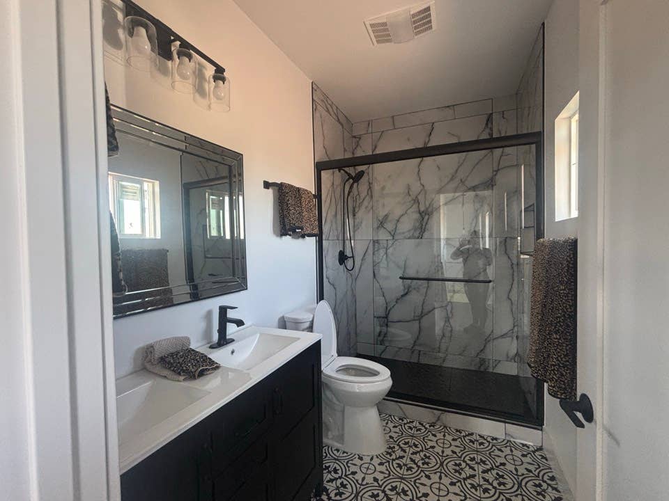 1 Furnished secured bedroom 196 sq