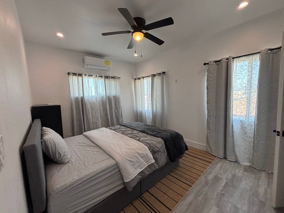 1 Furnished secured bedroom 196 sq