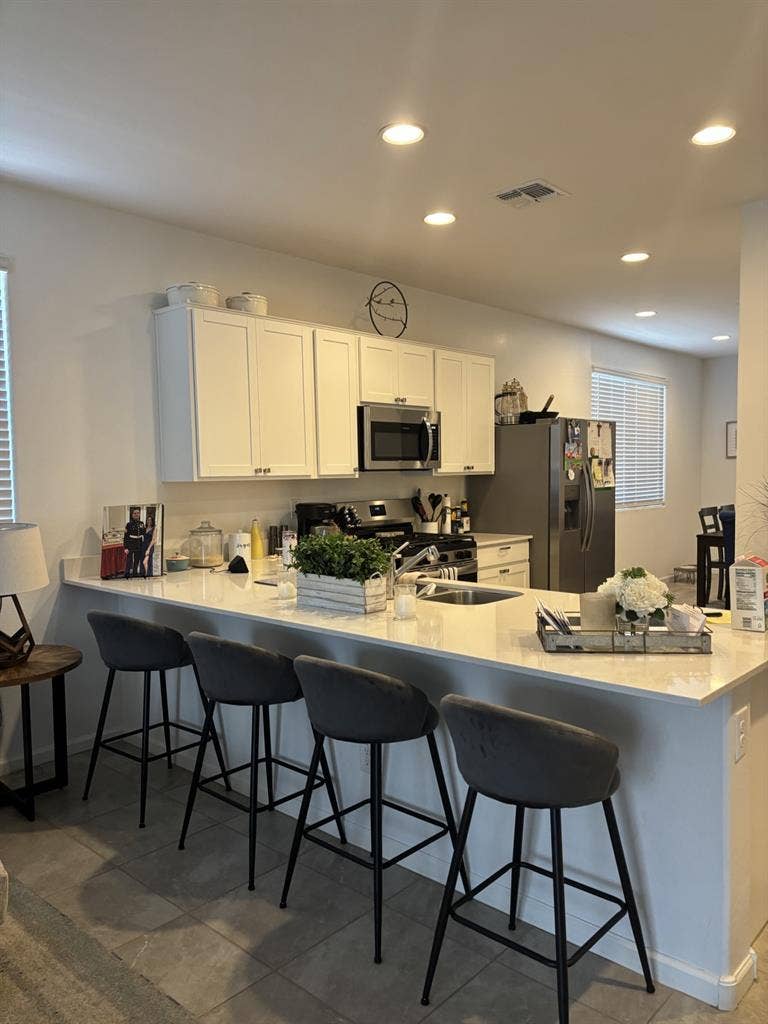 Room 4 Rent near Goodyear Ballparkk