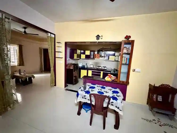 Looking for a flatmate