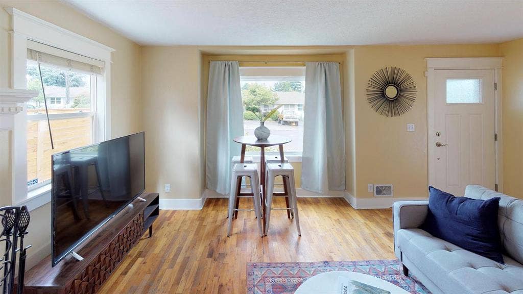 1 BR in Portland