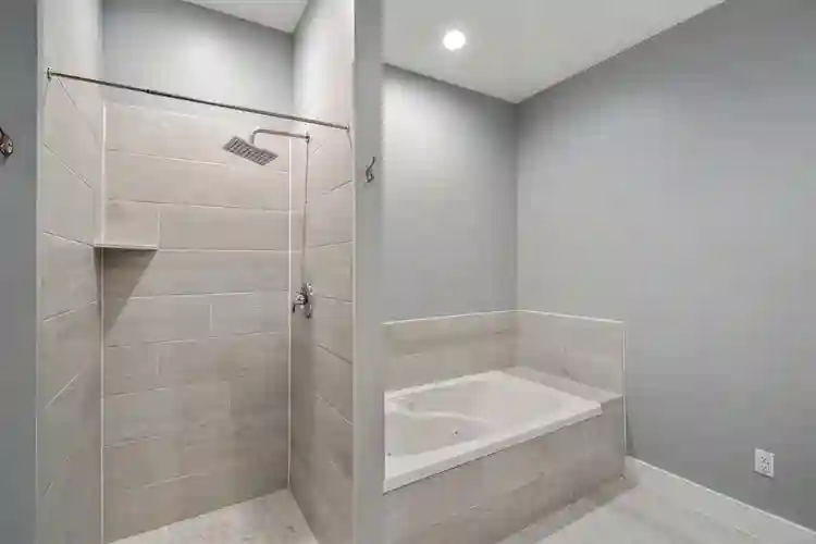 4 BR in Dallas
