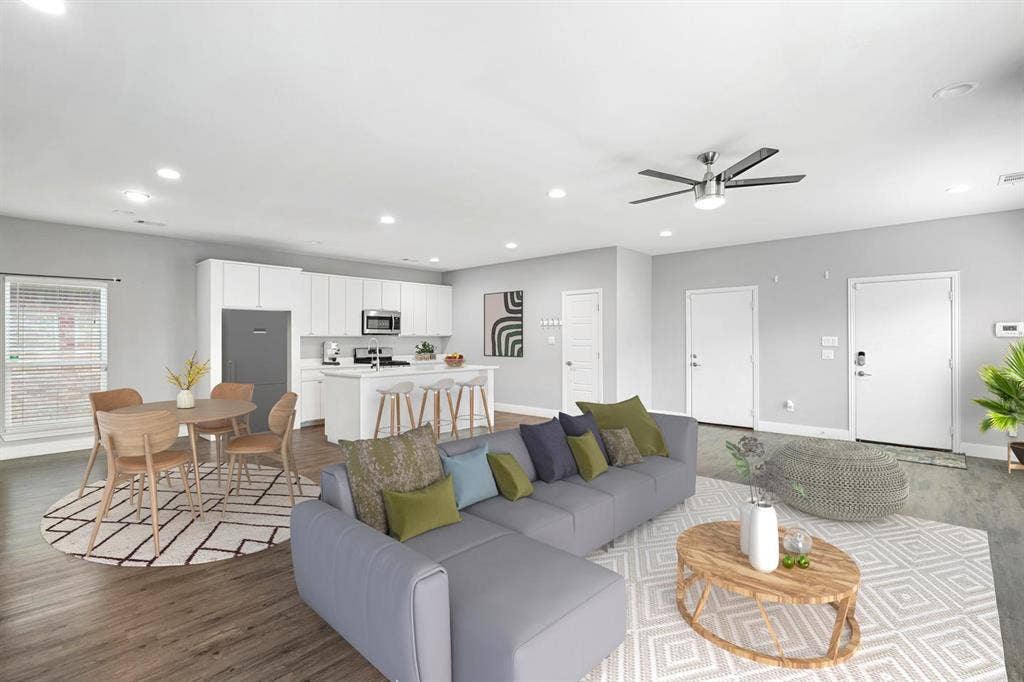 4 BR in Dallas