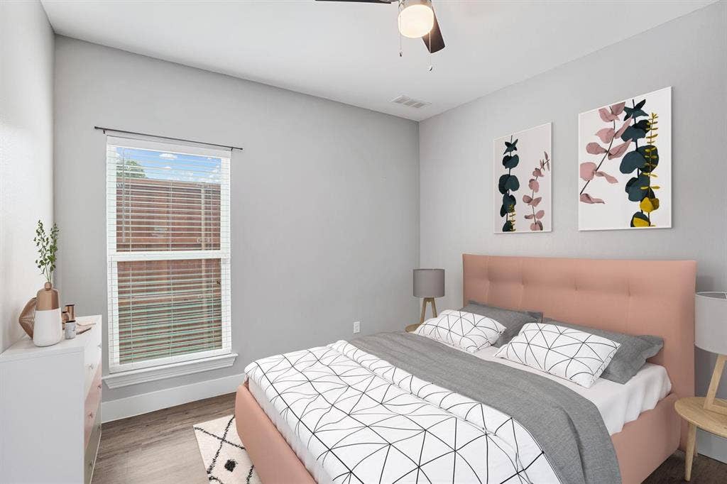 4 BR in Dallas