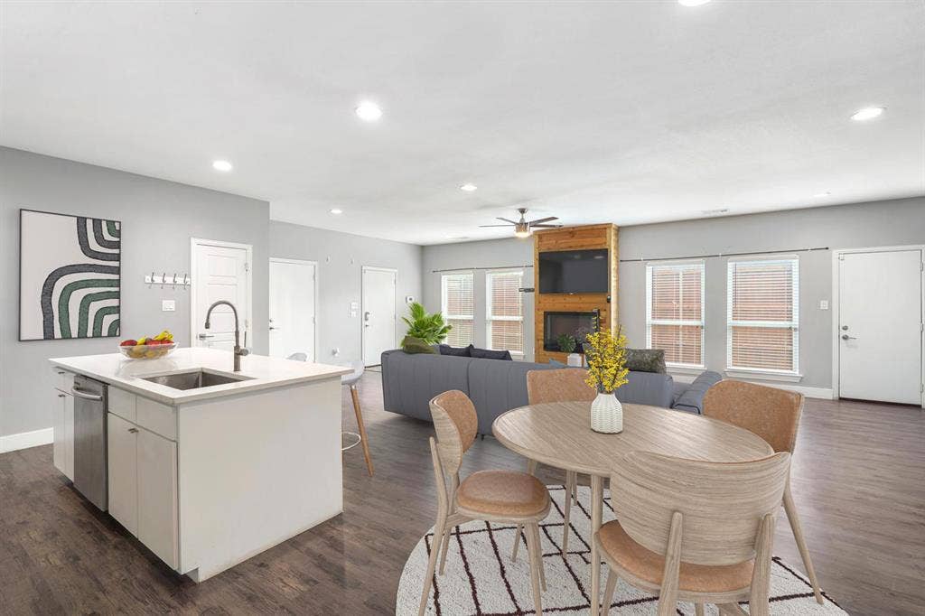 4 BR in Dallas