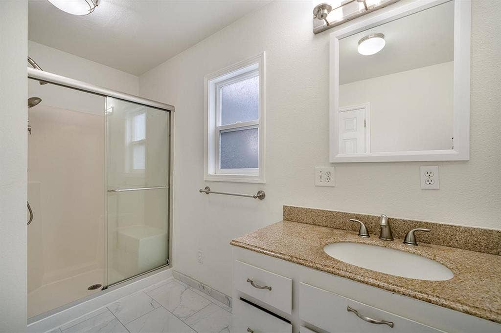 1 BR in Portland