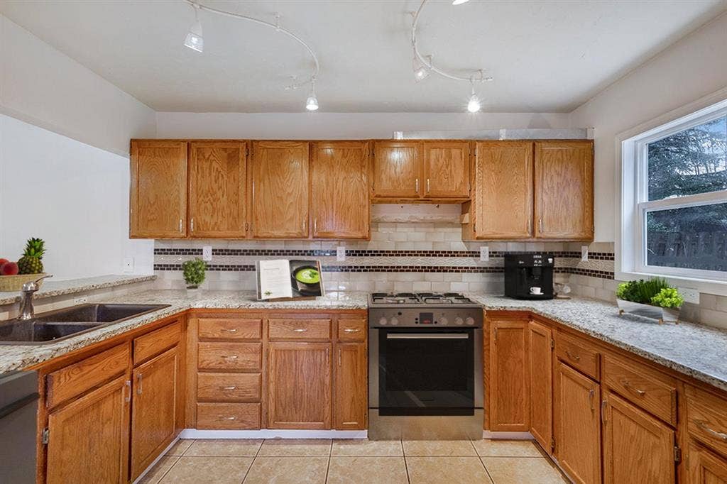 1 BR in Portland