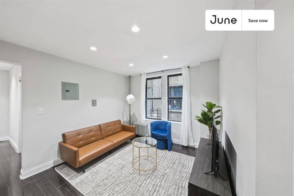 2 BR in New York City