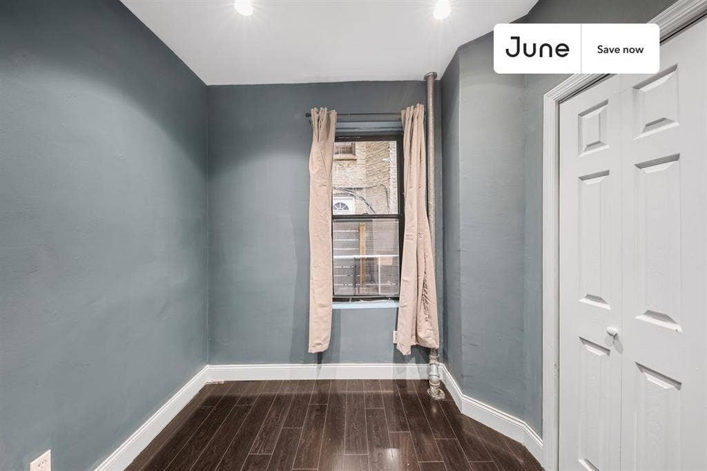 2 BR in New York City