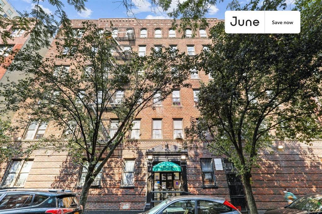 2 BR in New York City