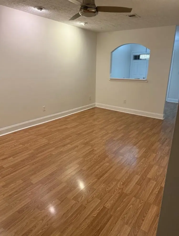 Downtown Apt