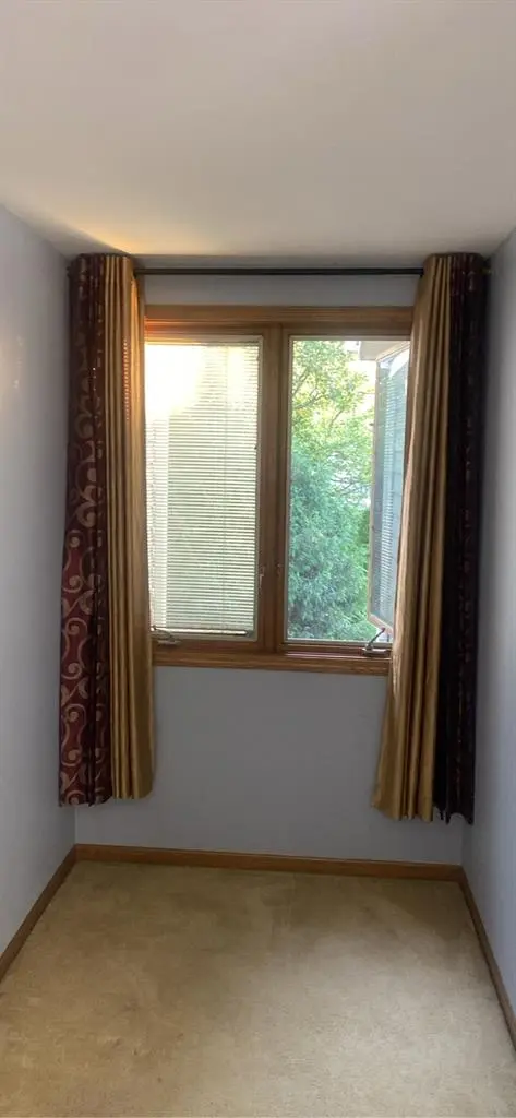 Room in Naperville.