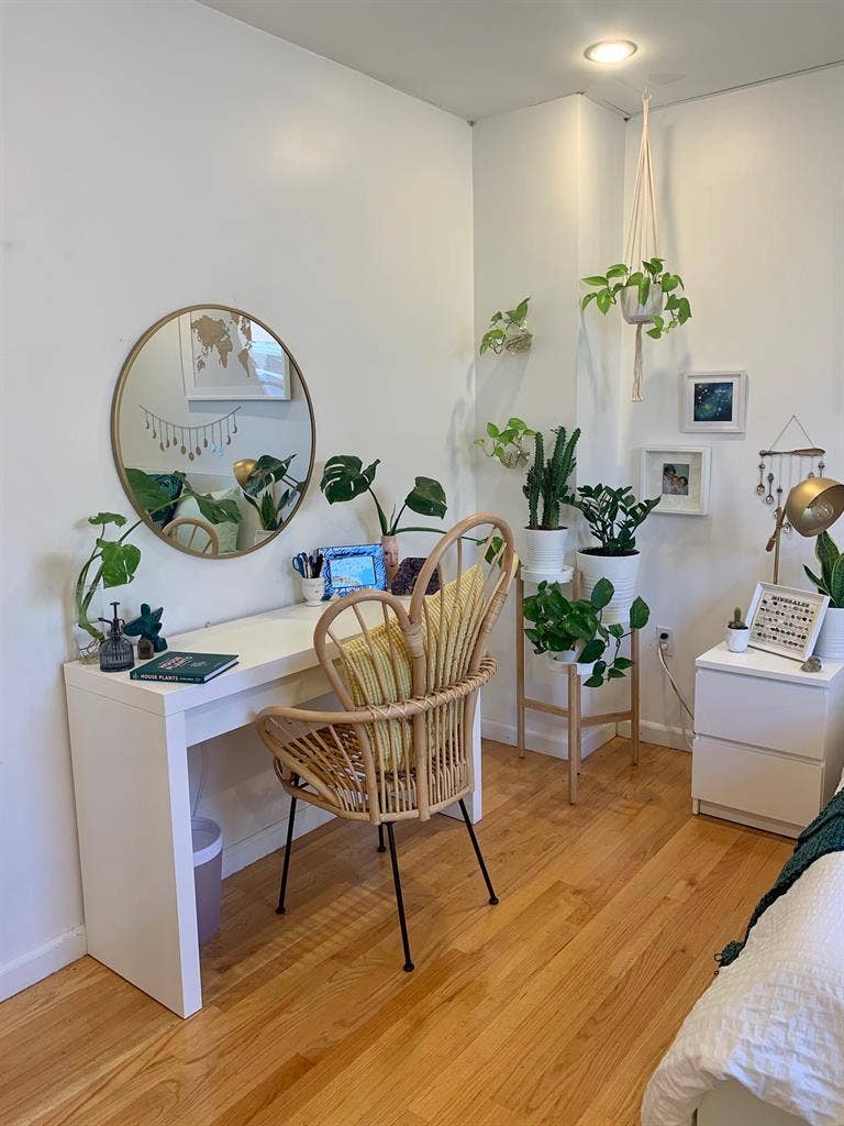 Private Lg Furnished Rm - NO FEE's