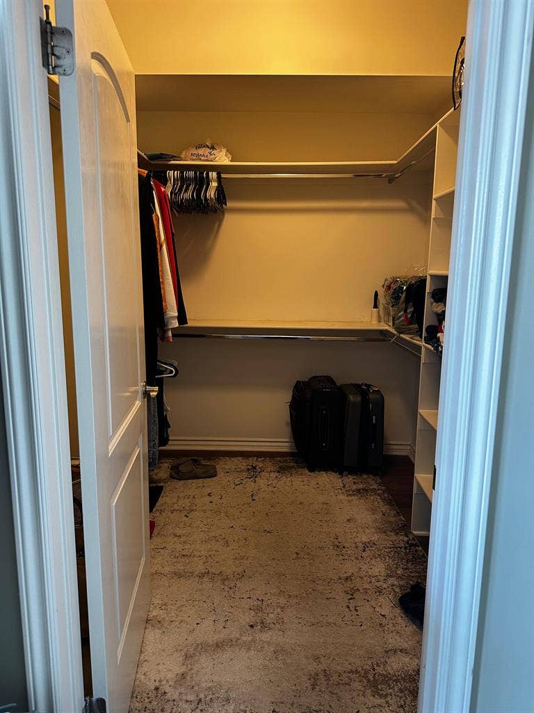 $475/wk | King Suite + Private Bath