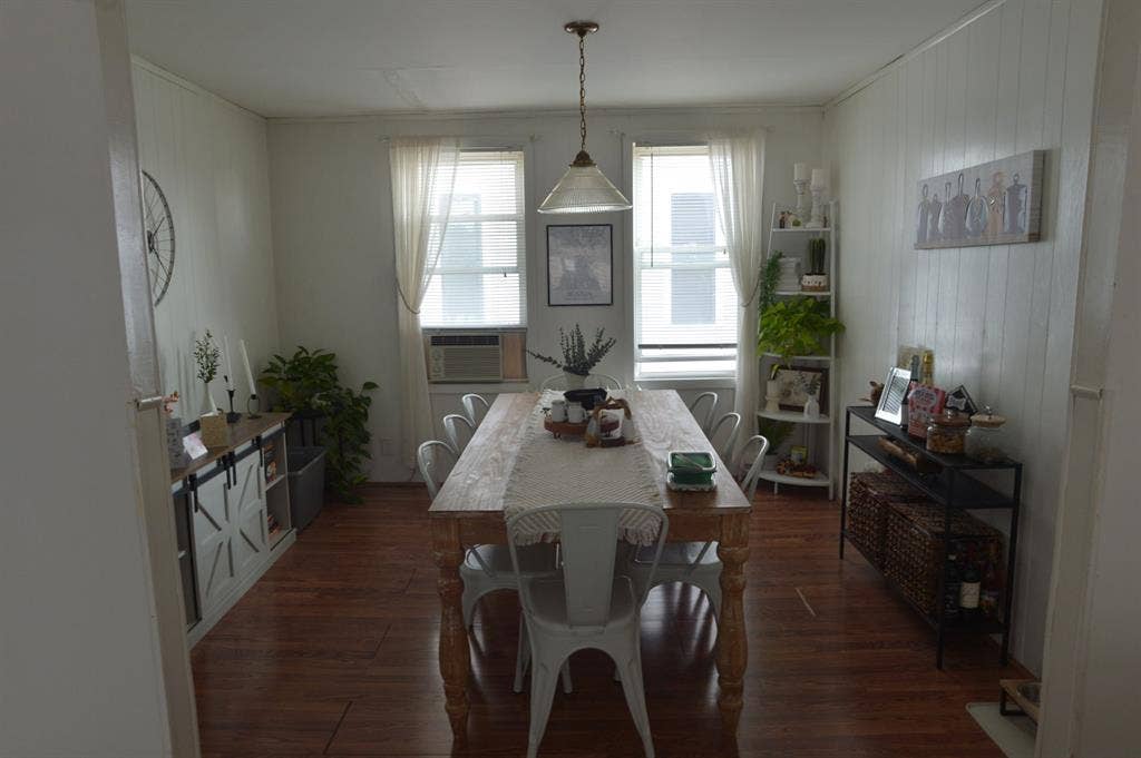 2 beds/1bath
