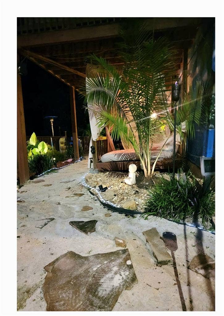 FULLY FURNISHED ROOM FOR RENT