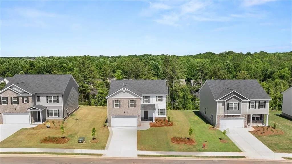 4 BR in Locust Grove