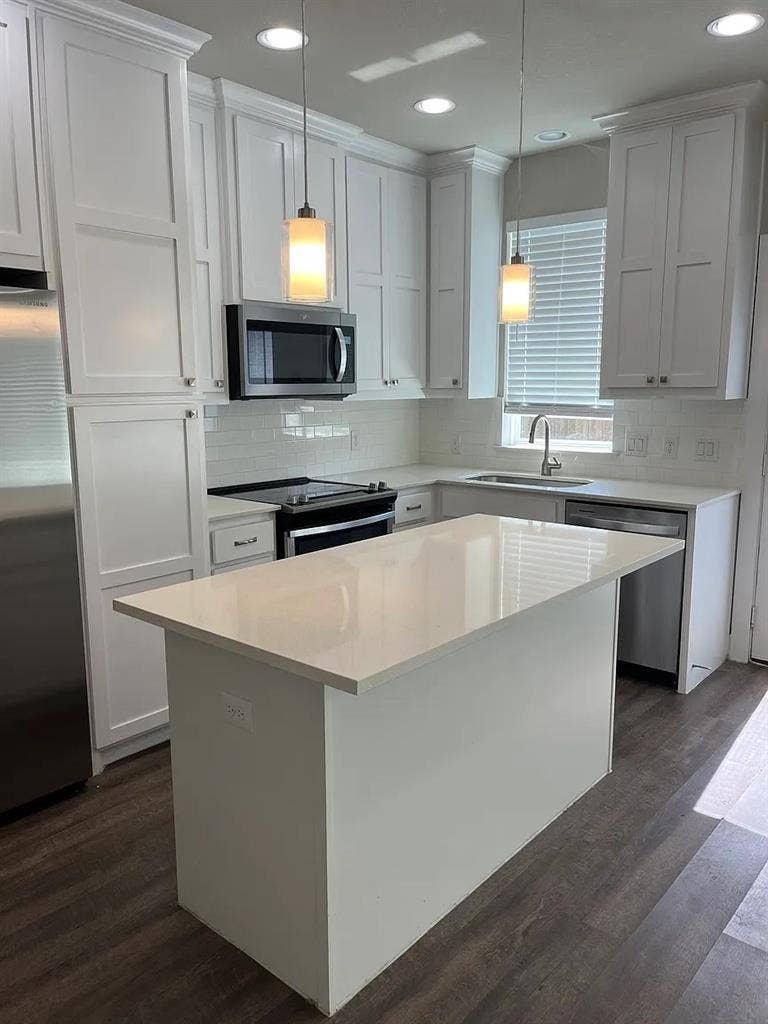 2 BR in Dallas