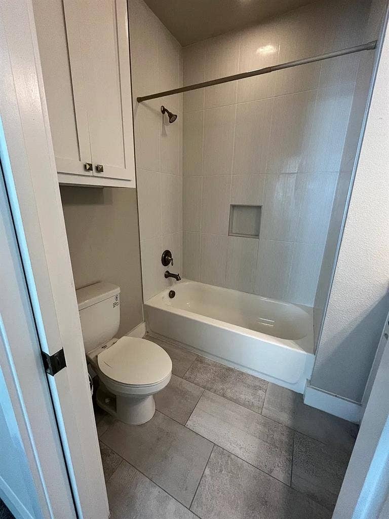2 BR in Dallas