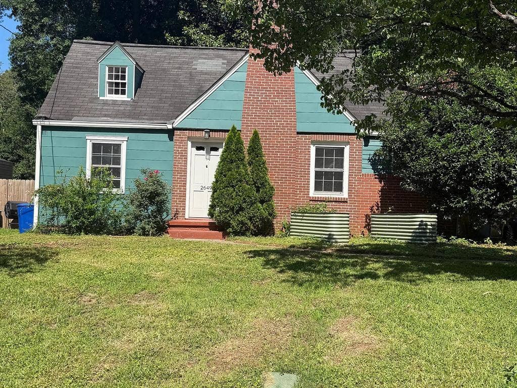 3 BR in East Point