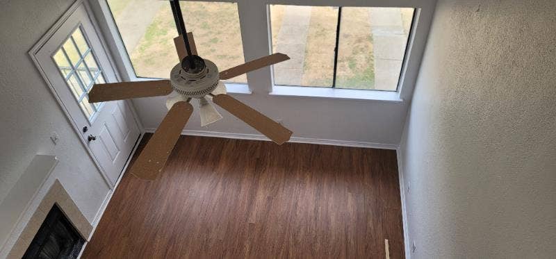 2 BR in Dallas