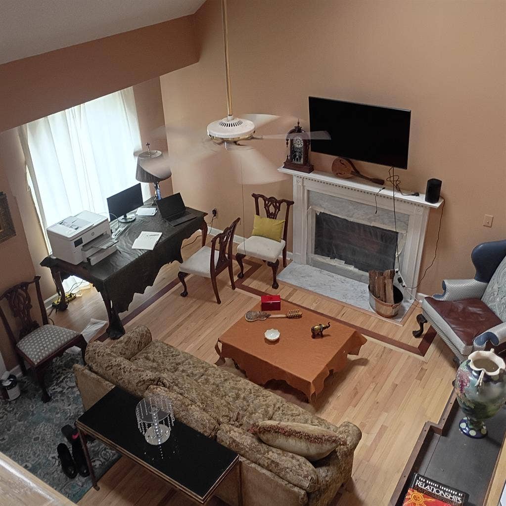 2 Story Home includes Utilities