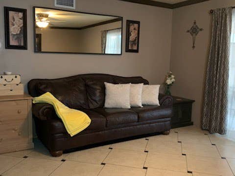 4 Rent Room/w bathroom