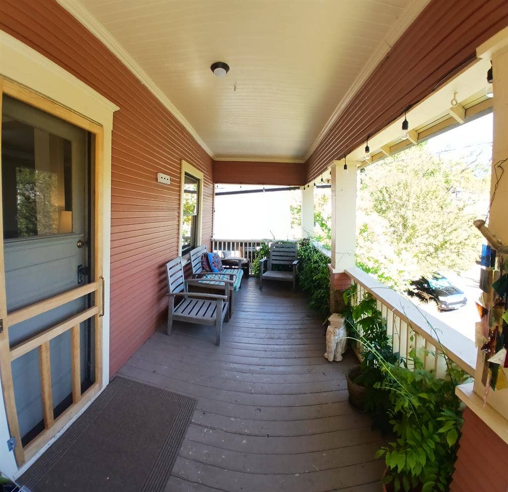 Spacious & Ideal for shared living