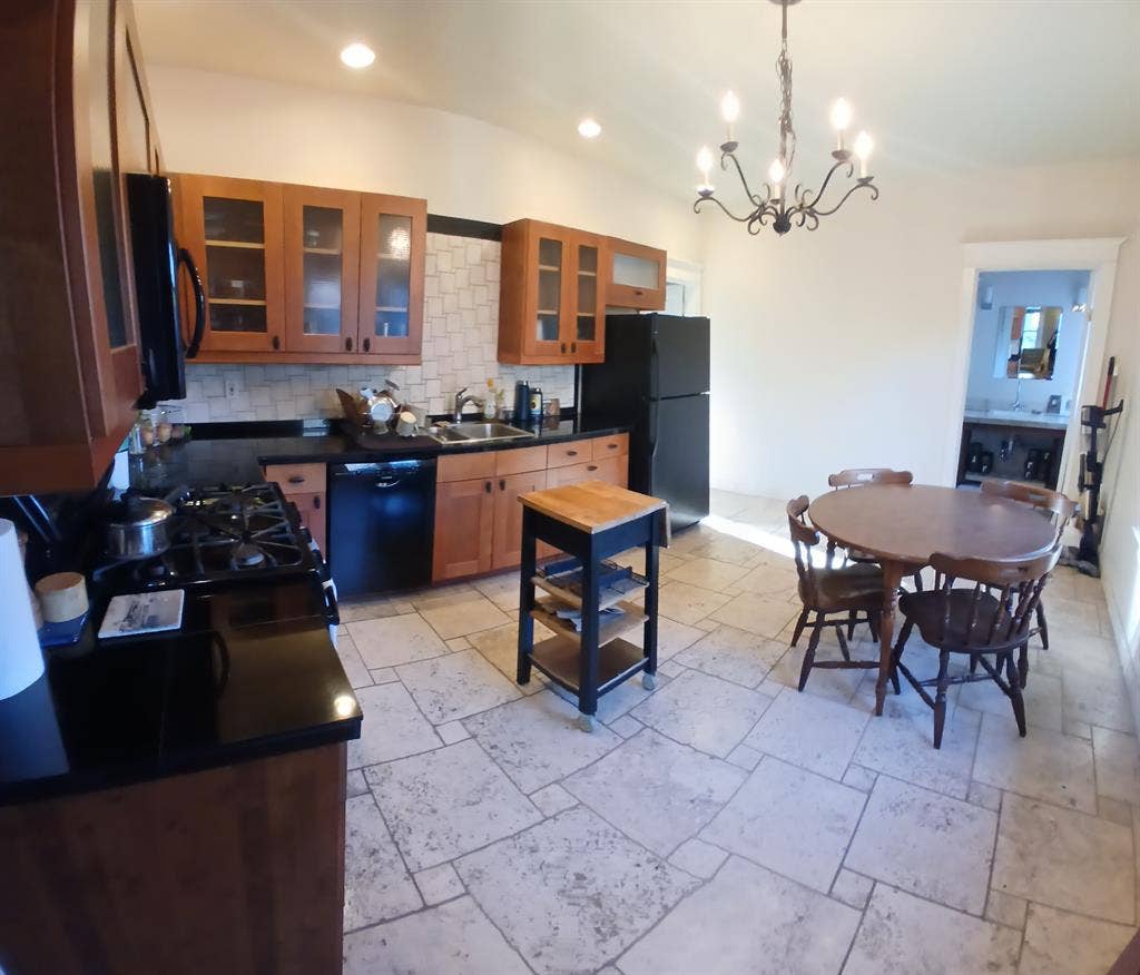 Spacious & Ideal for shared living