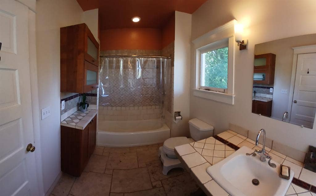 Spacious & Ideal for shared living