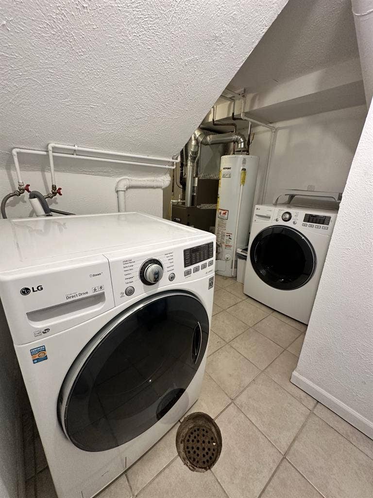 Looking for roommate in Sunnyside