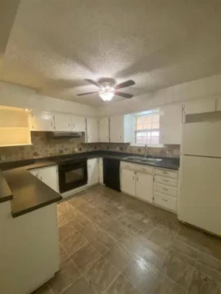 looking for a female roommate!