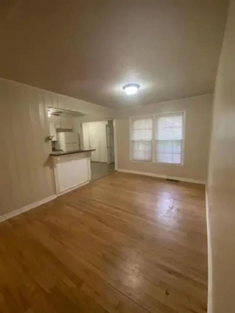 looking for a female roommate!