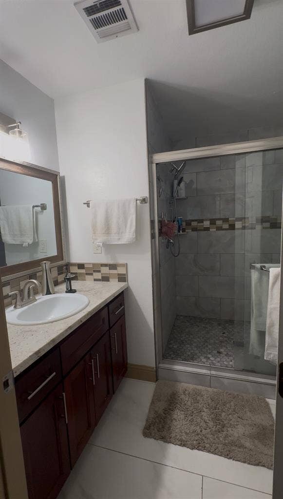 Room for Rent, $1000