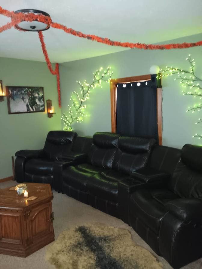 Couple looking for Roommate.