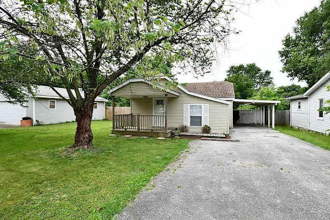 Couple looking for Roommate.