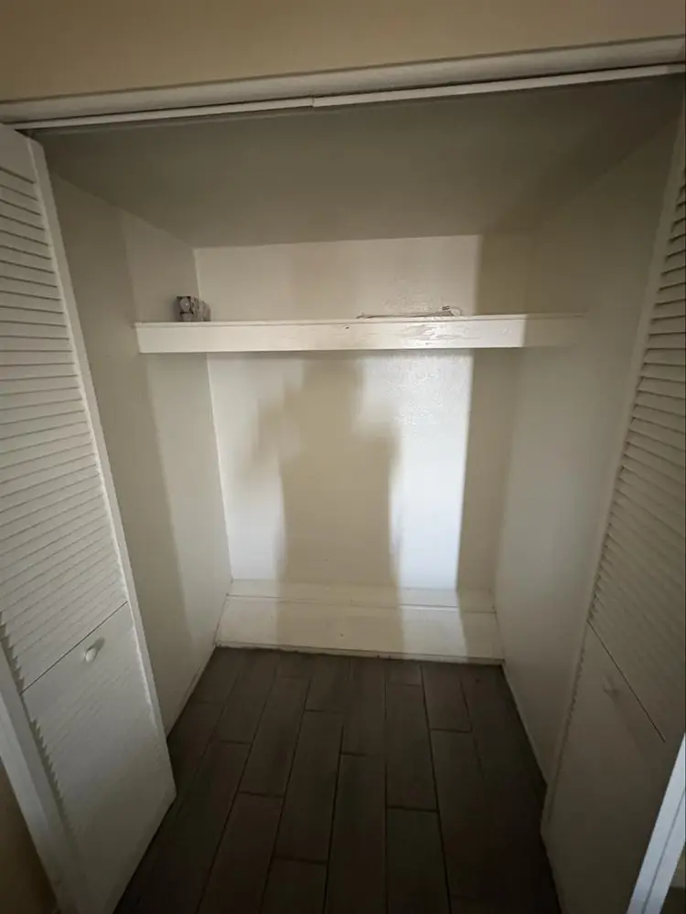 Glendale- Furnished Room W/bathroom