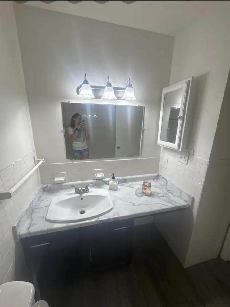 UrgentFemale Fall semester sublease