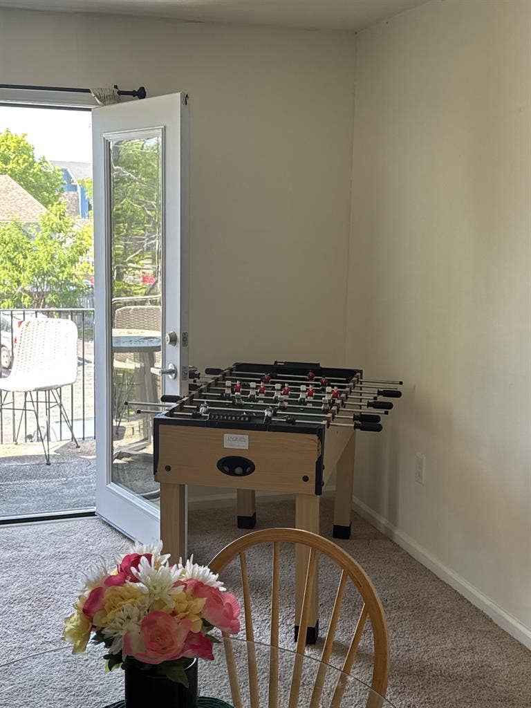 UrgentFemale Fall semester sublease